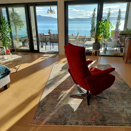 Appartement Exclusive Dream Direkt Am Und Sukošan