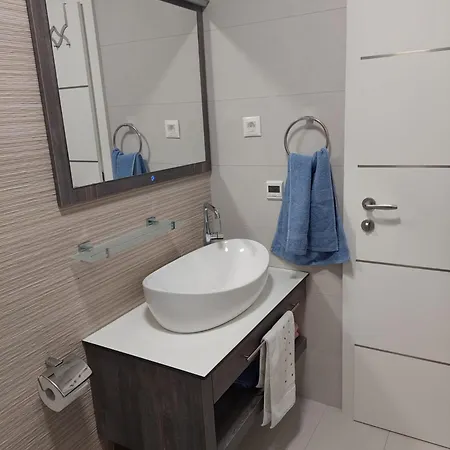 Exclusive Dream Direkt Am Und Appartement Sukošan
